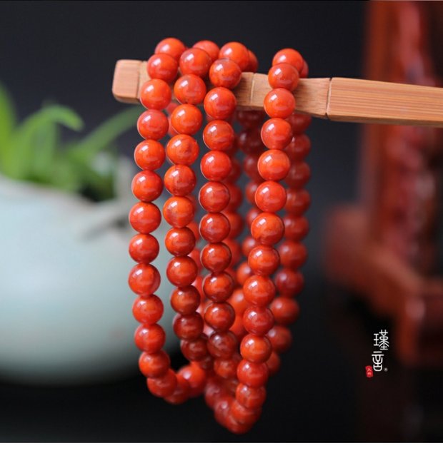 Vòng đeo tay mã não đỏ tự nhiên Nam Tứ Xuyên chất liệu thịt mô hình ngọn lửa Nam đỏ vòng tay bốn vòng tròn và nhiều vòng tròn nam nữ thạch anh tóc đen