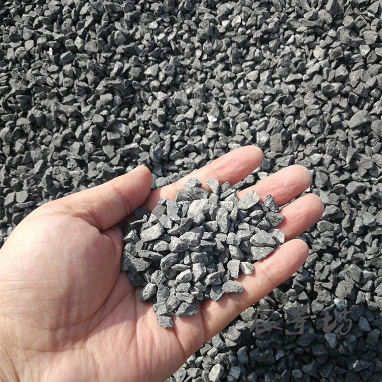 Gray Pebbles by the Ton, Crushed Stones, Black Gravel, Decorative Garden Stones, Washed Stone for Paving, Dry Landscape Design