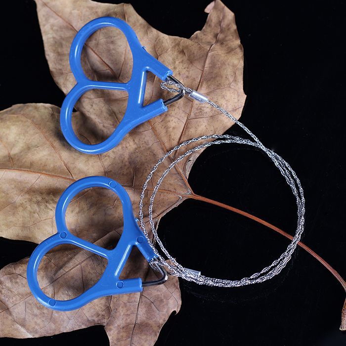 The third generation of stainless steel wire saw 4 strand chain saw wire saw wire saw life saving saw 360 degree rotating plastic handle double