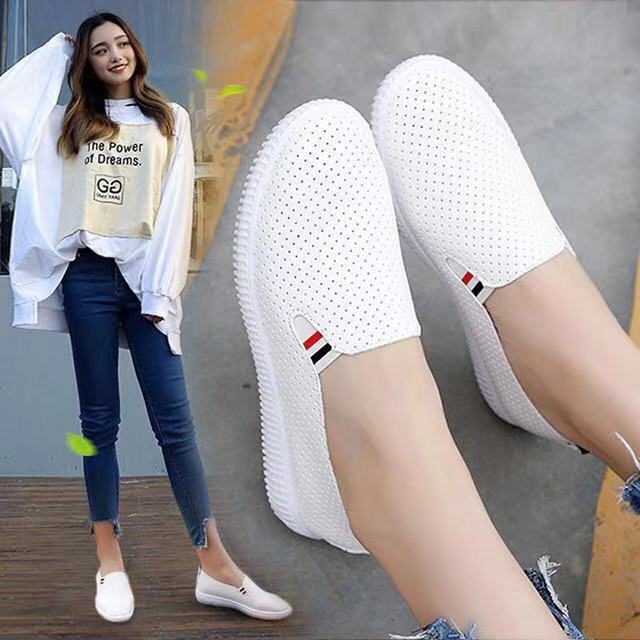 【Hot Sale】Korean Style Versatile Classic White Slip-On Shoes Breathable Women's Shoes