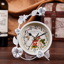 European - style silent clock Bedroom Living Room watch fitted with an iron clock in the field Desktop Clock