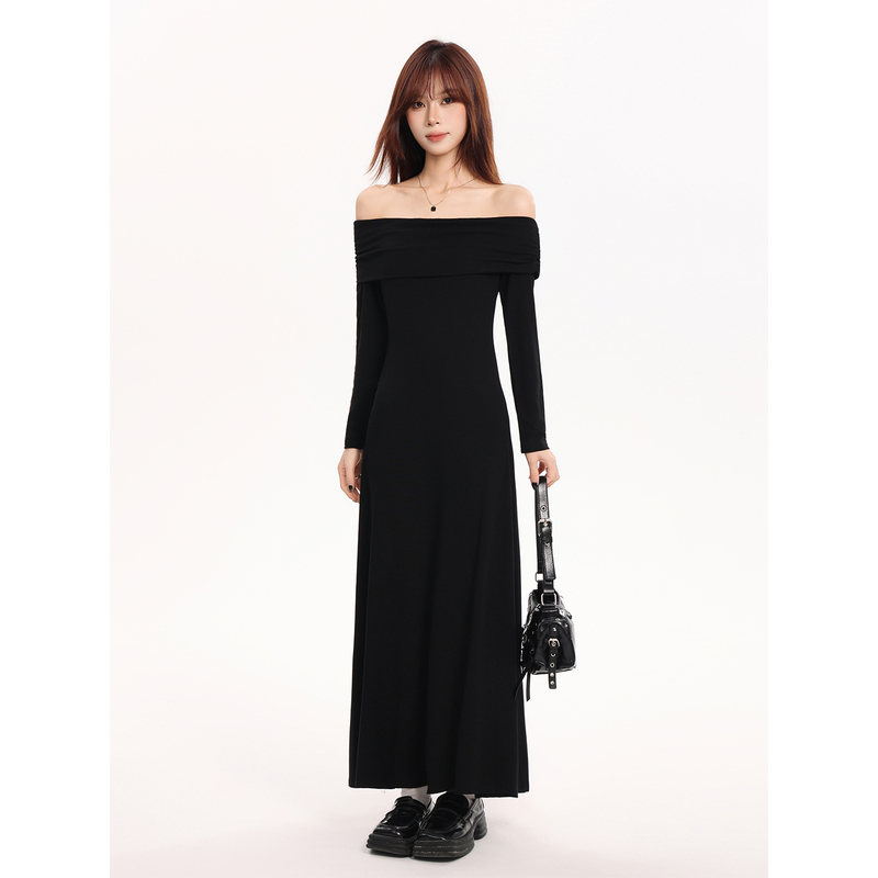 French-Style Black Off-Shoulder Knit Dress 2026 Spring and Autumn New Elegant Long-Sleeve Off-Shoulder Slim A-Line Long Dress