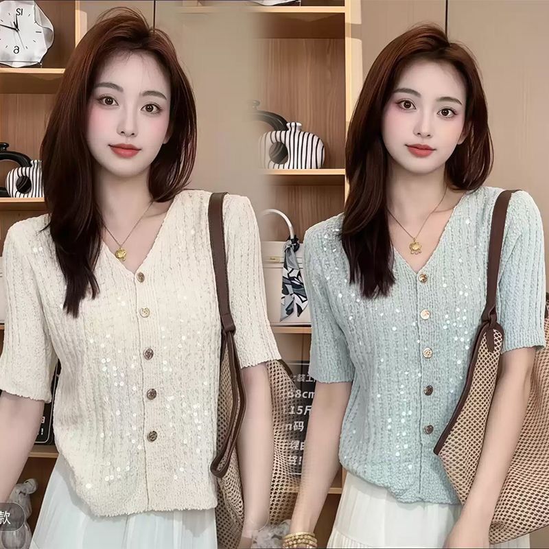 Chanel-Style Light Luxury Sequined Knit Cardigan for Women, Shiny V-Neck Thin Sweater Jacket, Short-Sleeve Early Spring Chic Top Chanel-Style Light Luxury Sequined Knit Cardigan for Women, Shiny V-Neck Thin Sweater Jacket, Short-Sleeve Early Spring Chic Top