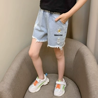 Маленькие ромашки шорты