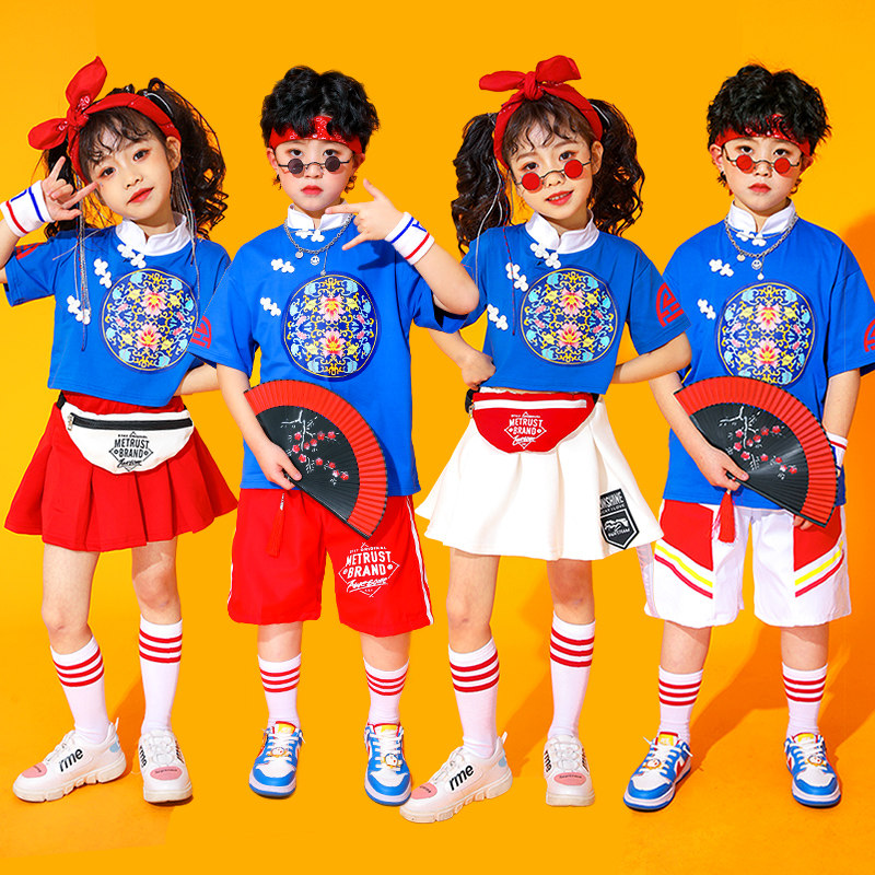 61 children cast out to serve in China's Hankyorean Kindergarten Choral clothes Primary school Children's Games cheerleading performance clothes
