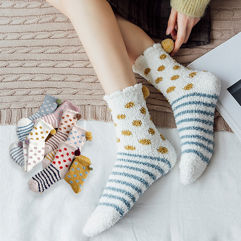 Mohe Japanese cute furrow coral socks in middle sleep socks thickened heat plush floor socks in winter
