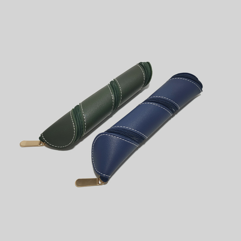 Original Personality Cortical Day Ensemble High Face Value Mini Small Capacity Pen Bag Men And Women Students Stationery Swivel Pen Bag