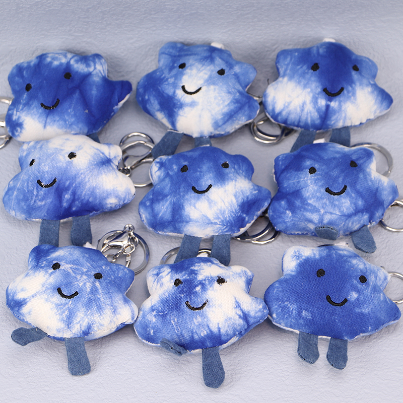 Wholesale Handmade Tie-Dye Fabric Pendants, Handmade Dolls, Blue Sky and White Clouds Keychains, Cloud Pendants, Fabric Tie-Dye Wholesale Handmade Tie-Dye Fabric Pendants, Handmade Dolls, Blue Sky and White Clouds Keychains, Cloud Pendants, Fabric Tie-Dye