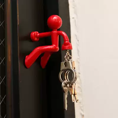 Korean version of wall climbing small person magnetic key chain magnetic suction small person key suction small person key adhesive hook