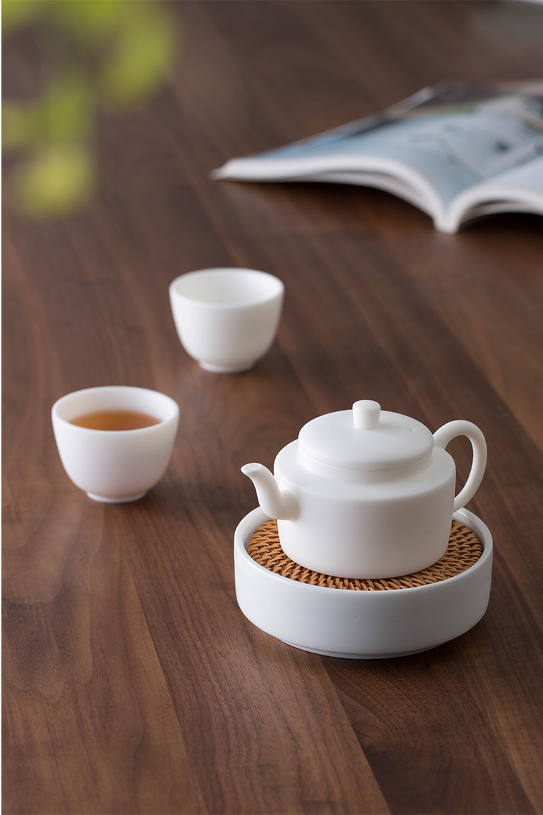 The Receive and creation of portable travel kung fu tea set ceramic cups single pot home a pot of two cups of the teapot