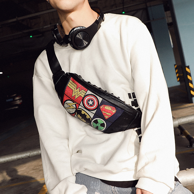 Hong Kong's new genuine leather chest bag Chest Front Pattern Tide Man Bag Youth Single Shoulder Slanted Satchel Bag