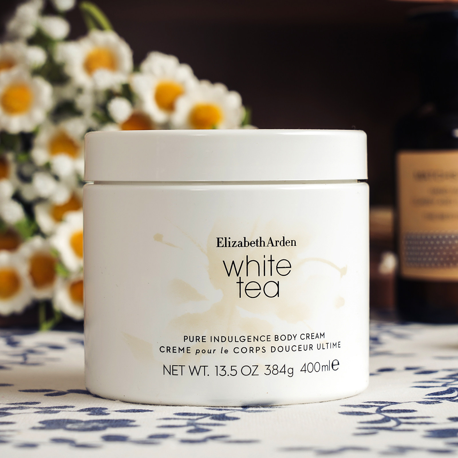 Spot Elizabeth white tea Body creamy moisturizing moisturizing and moisturizing full body soothing and moisturizing body 400m