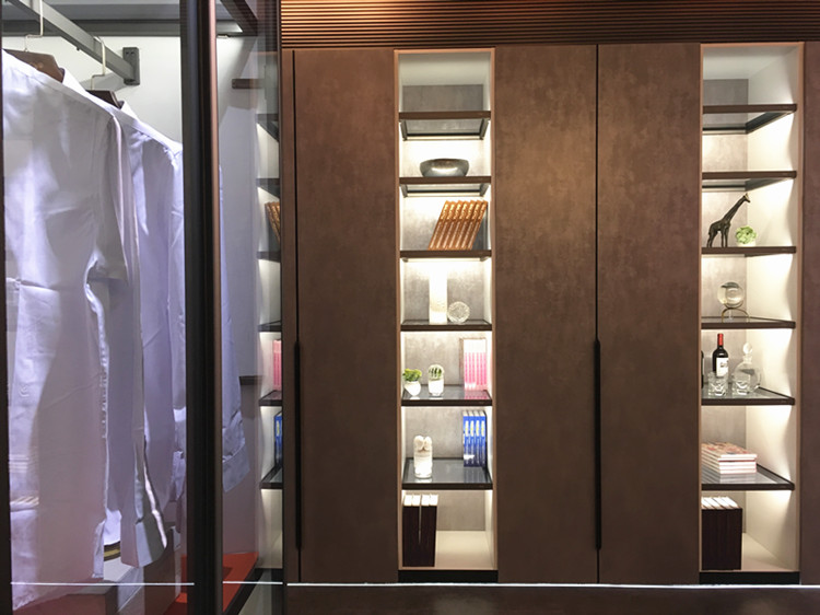 Ilene laminate lamp glass laminate light box Customize LED luminous wardrobe wine cabinet light box 