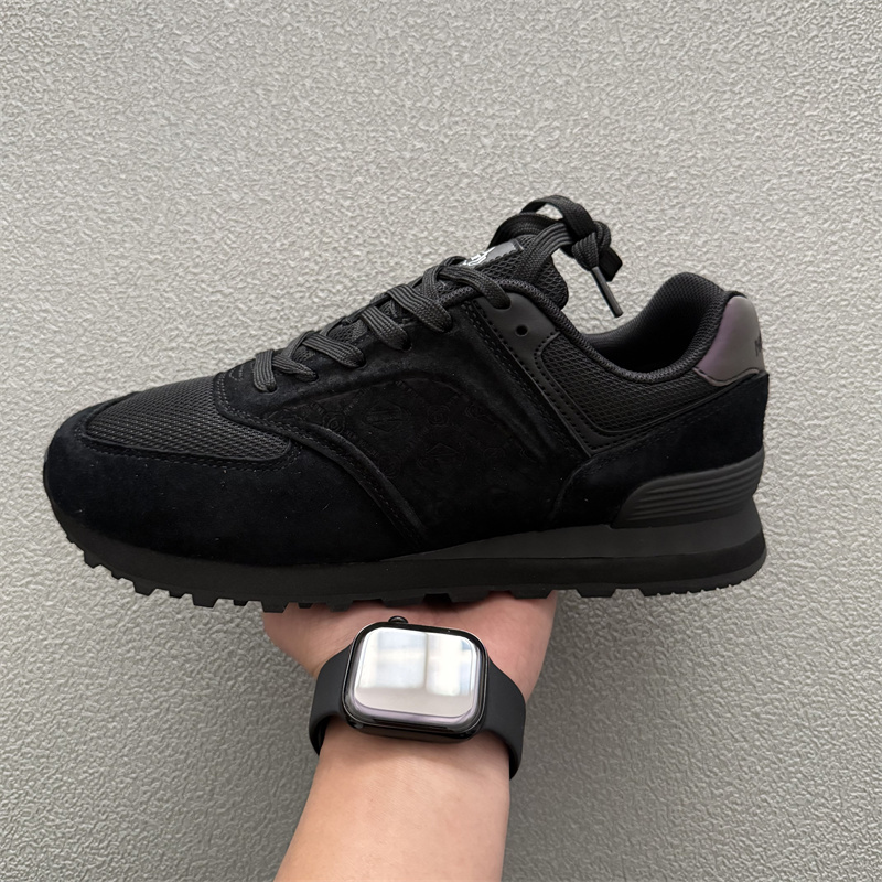 New Balance 574 Men's and Women's Shoes Black Warrior All-Black Retro Non-Slip Lightweight Soft-Soled Korean Version Versatile Sports Running Shoes New Balance 574 Men's and Women's Shoes Black Warrior All-Black Retro Non-Slip Lightweight Soft-Soled Korean Version Versatile Sports Running Shoes