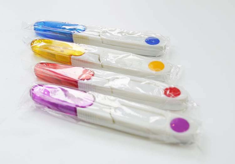 Safe portable small scissors for Gukite rubber fabric safe portable small scissors breathable anti-allergic cloth scissors wholesale