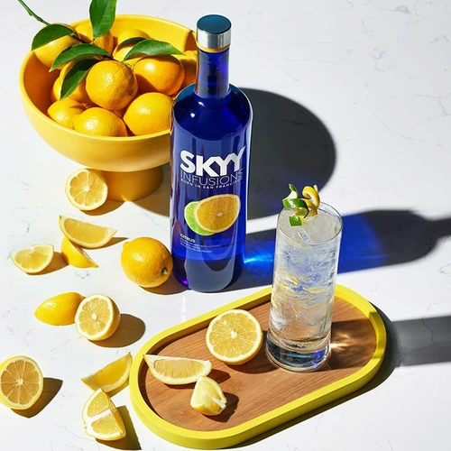 Пятно импортированного вина Skyy Vodka Blue Sky Vodka Deep Blue Citrus Citrus Вкус водка