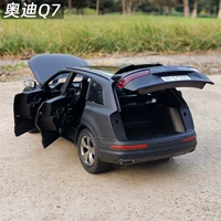 Audi, warrior, внедорожная металлическая реалистичная модель автомобиля со светомузыкой, игрушечная машина, масштаб 1:32