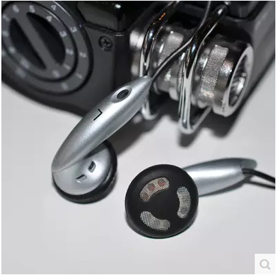 Japanese original old earplugs kyocera Kyocera 3 5mm short-line MP3 headphones with clean vocals and wire control