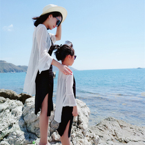 Mother and daughter white sunscreen shirt Parent-child lace top cardigan beach seaside vacation thin jacket
