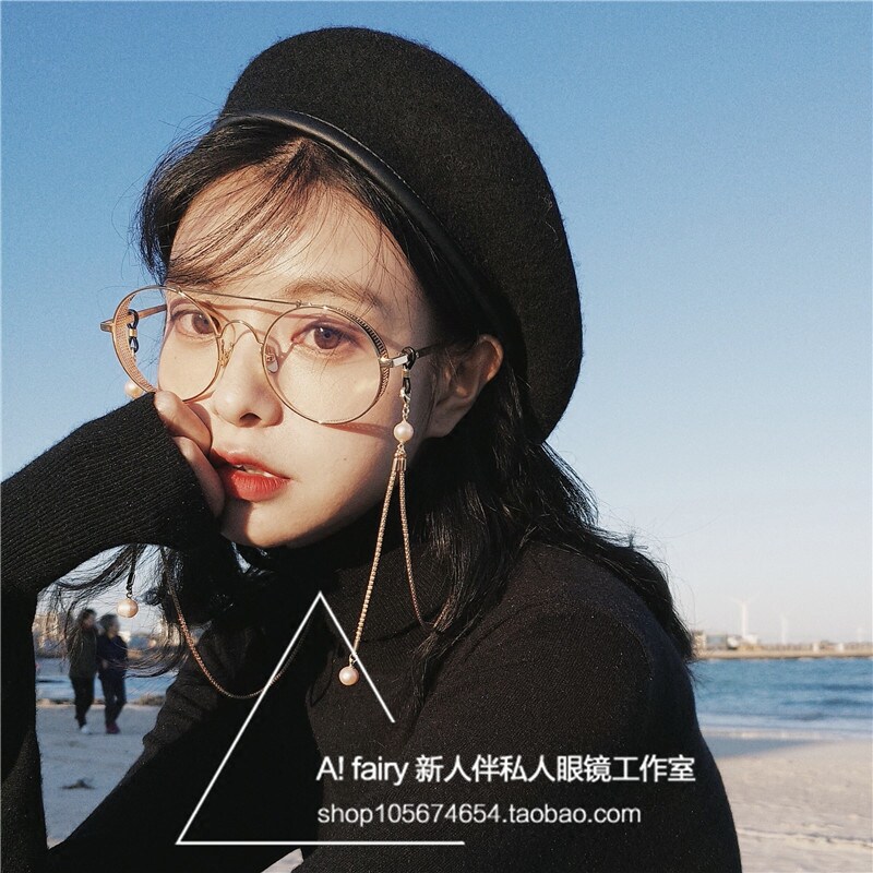 Internet celebrity Fan Zhiqiao same style glasses female retro literary large round metal thin frame flat light mirror with chain pearl myopia