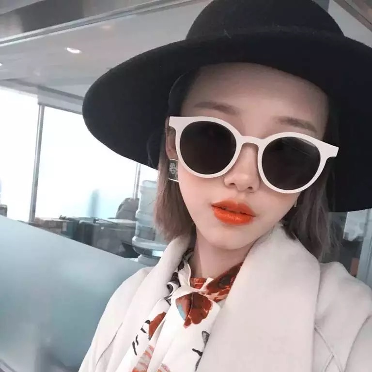 Kakakaoo dì Zhang Datun với cùng một đoạn kính râm nữ phân cực kính râm gạo trắng hộp retro mặt kính nhỏ thủy triều mắt kính