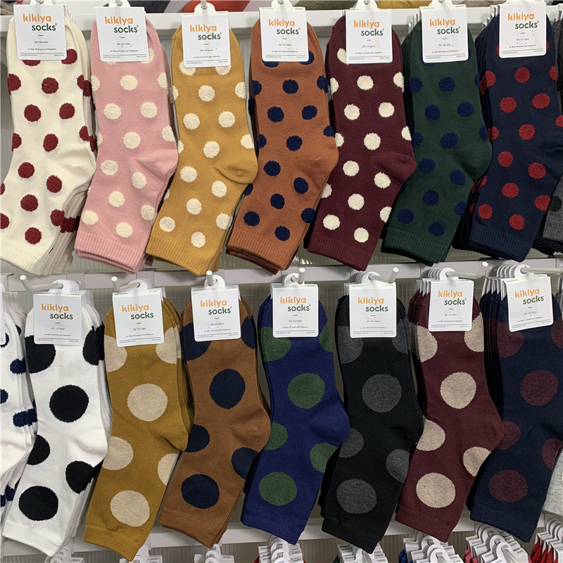 Korean Women's Socks, Sweet Three-Dimensional Flocking Round Polka Dot Mid-Calf Socks, Dongdaemun Kikiyasocks, Student Sports Socks
