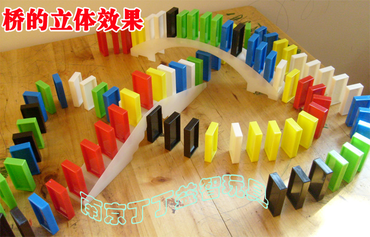 Hộp lưu trữ hộp quà tặng cạnh tranh tiêu chuẩn nhựa domino 500 piece khối đồ chơi trẻ em khối câu đố