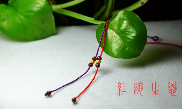 Tình yêu mùa hè vàng chuyển hạt + garnet rất đẹp thanh lịch khí chất dây đỏ vòng chân / chân dây nữ lắc chân nữ vàng đẹp