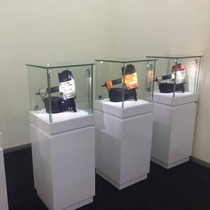 Jewelry cabinet Glass cabinet Jewelry cabinet Personality display table Art new creative exhibition display cabinet Baking paint