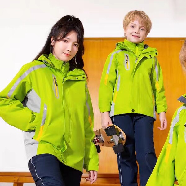 幼儿园中小学冲锋衣运动装订制