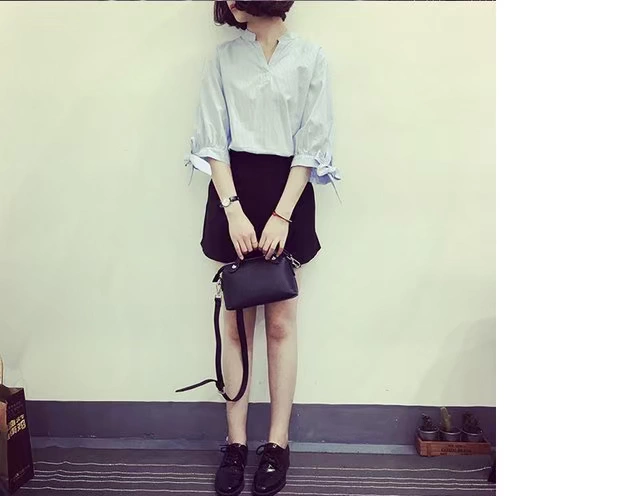 Áo xuân hè 2018 mới dành cho nữ phiên bản Hàn Quốc sọc dọc rộng áo thun cổ chữ V mỏng các kiểu áo sơ mi sọc nữ đẹp