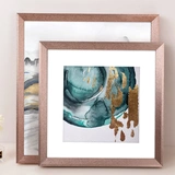 Квадратная настенная фоторамка из натурального дерева, делается под заказ