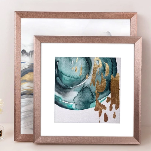 Квадратная настенная фоторамка из натурального дерева, делается под заказ