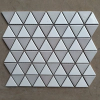 Треугольный серый белый (12,8 таблетки/㎡)