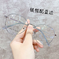 Женский интернет -интернет Myopia может быть оснащен определенной степенью крупных круглых лиц.