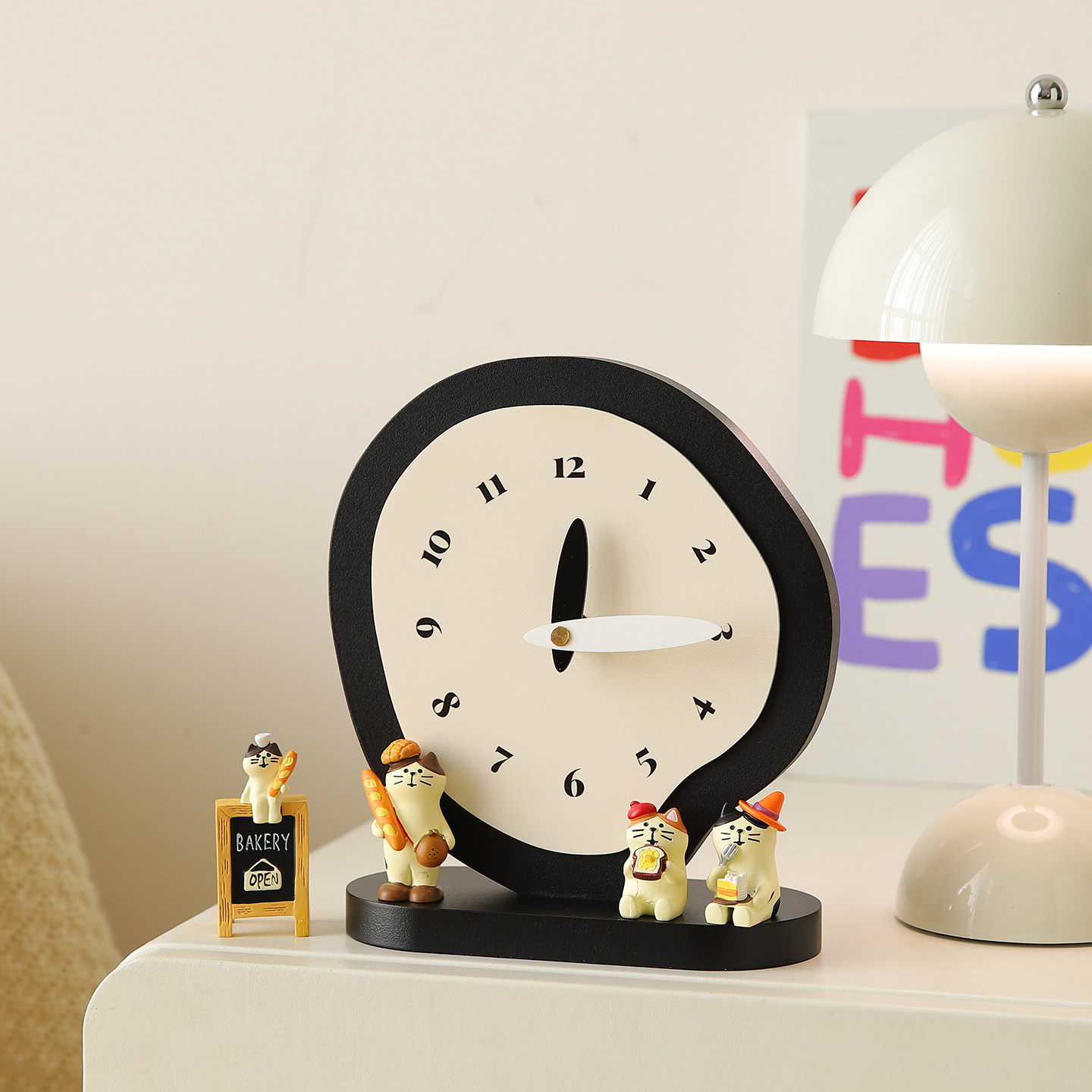 Medieval-Style Creative Desktop Clock, Tabletop Living Room Soft Decoration Ornament, Niche High-End Clock Display Style