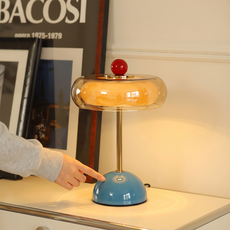 Dopamine Desktop Ornament, High-End Niche Table Lamp, Light Luxury, High-End Bedroom Bedside Lamp, Atmospheric Decoration