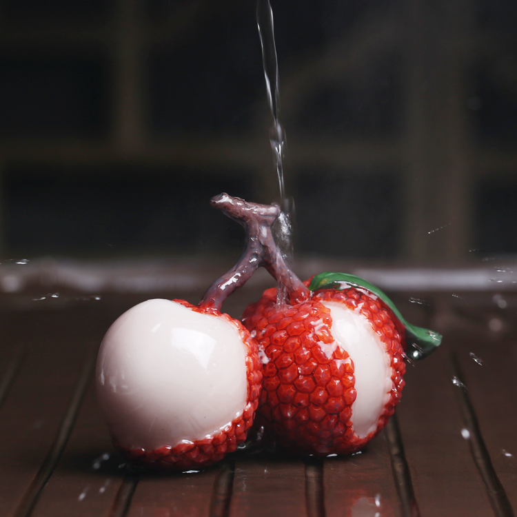 Such As Collegii Dali Dali Chic Lychee Tea Spotting Piece Creative Feature Shake of the same style Gift Furnishing Resin with Gift Furnishing