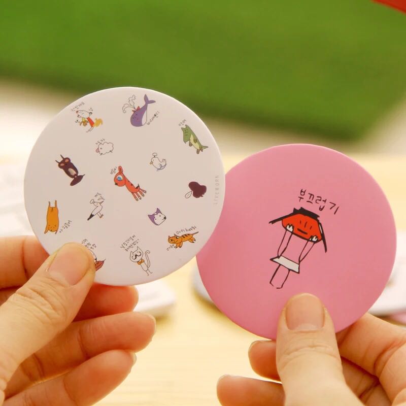 Cute portable small mirror makeup mirror portable mirror cartoon round beauty mirror