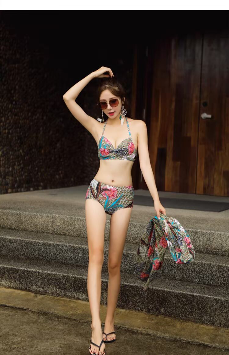 Cặp đôi đồ bơi phù hợp với nữ bốn mảnh bikini gợi cảm áo chống nắng kích cỡ áo ngực tụ tập nam năm điểm quần đi biển - Vài đồ bơi 	đồ đôi maxi đi biển