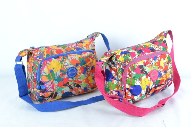 ແບບເກົາຫຼີແນວນອນຂະຫນາດນ້ອຍຖົງສີ່ຫລ່ຽມຂອງແມ່ຍິງຖົງນັກຮຽນ tutoring bag shoulder bag Oxford cloth crossbody bag crossbody bag color