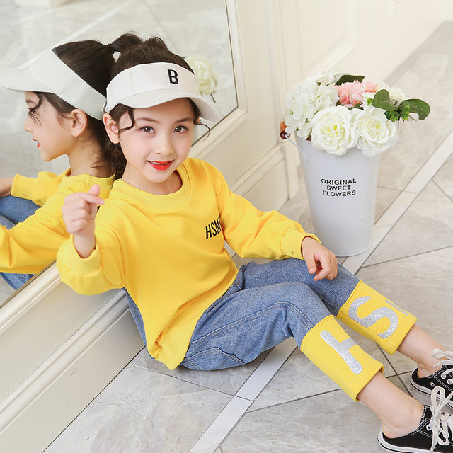 Girls' autumn suit 2022 new children's sweater denim autumn suit middle and big children's net red western style sports two-piece set