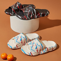 Beach slippers male seaside vacation summer stepping on the soft bottom black and white camouflage slippers female Korean students Harajuku wind