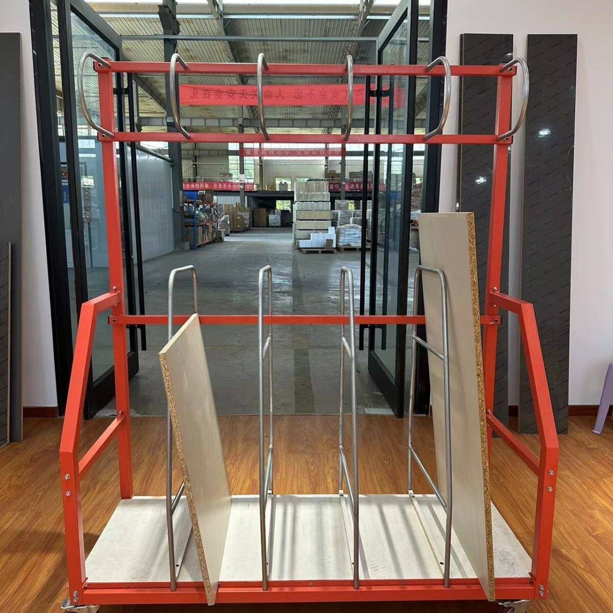 Мучительный 全屋定制成品板材余料存放分拣架万向轮手推板材余料车板材余料架 Howard Johnson Paragon