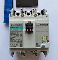 This imported Fuji leakage circuit breaker is new and original in stock EW63EAG 3 P 6 days 3A30M breaks A