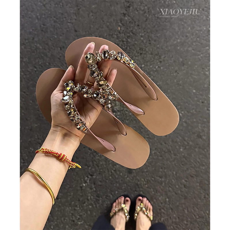 Thick-Soled, Super Popular, Stunning Rhinestone Slippers, Sandals for the Beach, Non-Slip, Women's Outdoor Wear, Summer, High-End Feel, New Style Flip-Flops