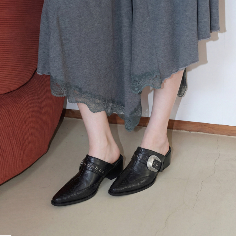 Mooreyu Pointed-Toe Black Single Shoes for Women, New Retro Style with Metal Buckle, Versatile Closed-Toe Chunky Heel Mules for Women Mooreyu Pointed-Toe Black Single Shoes for Women, New Retro Style with Metal Buckle, Versatile Closed-Toe Chunky Heel Mules for Women