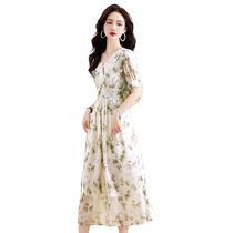 High-end exquisite dress 2024 new womens summer suitable for pear-shaped body waist slimming floral skirt