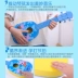 Mô phỏng bé trai nhạc bé gái có thể chơi nhạc cụ ukulele người mới bắt đầu chơi đồ chơi guitar