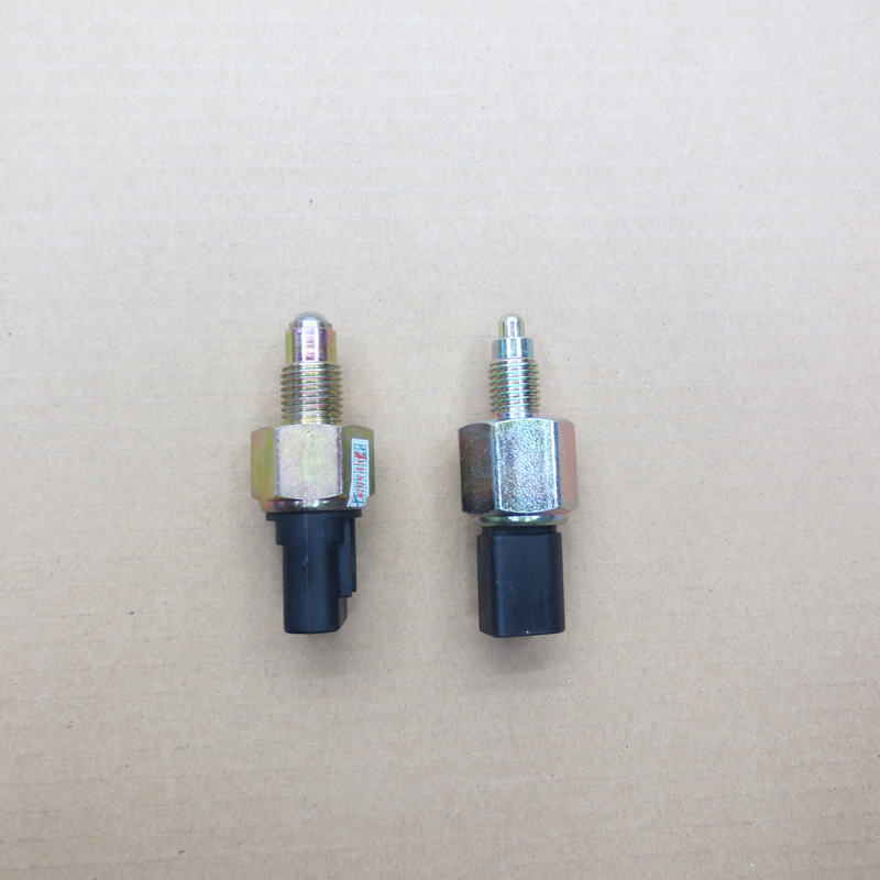Cheetah CS10 reversing light switch Reversing switch Reverse switch Reverse sensor switch CFA6460 factory
